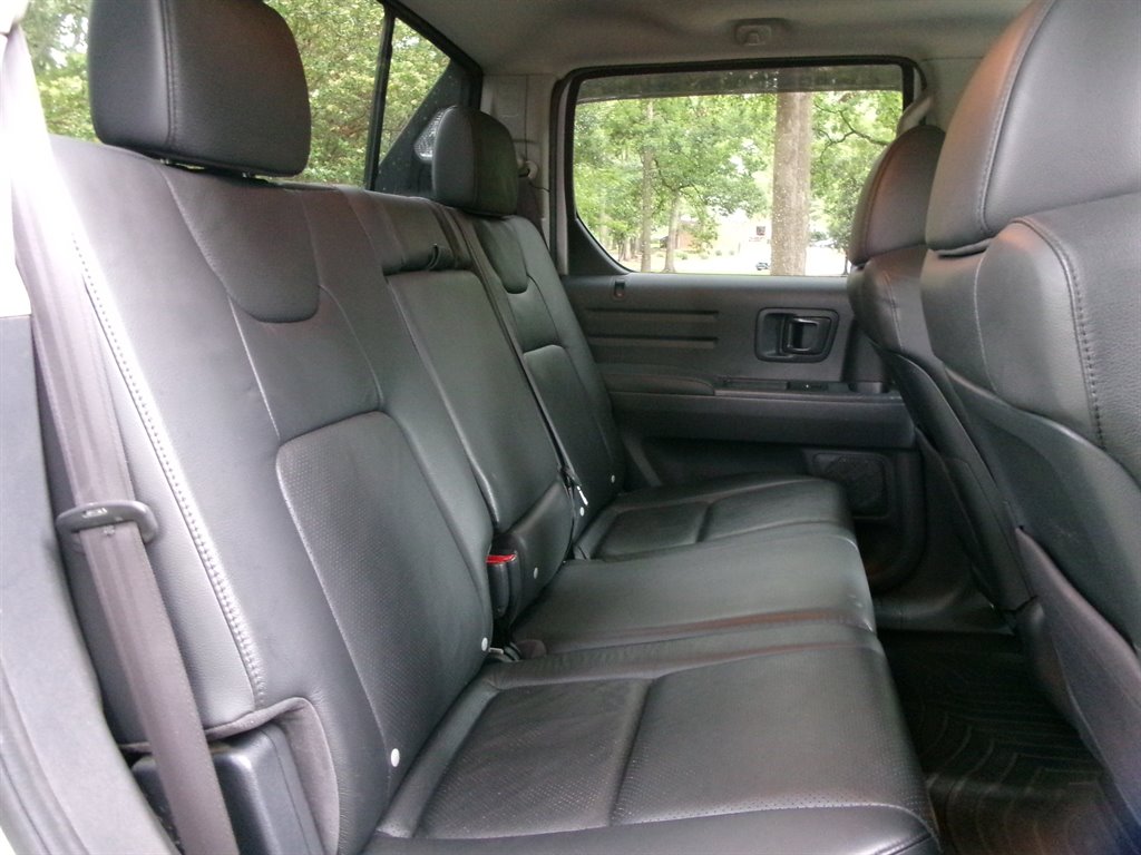 2014 Honda Ridgeline SE photo