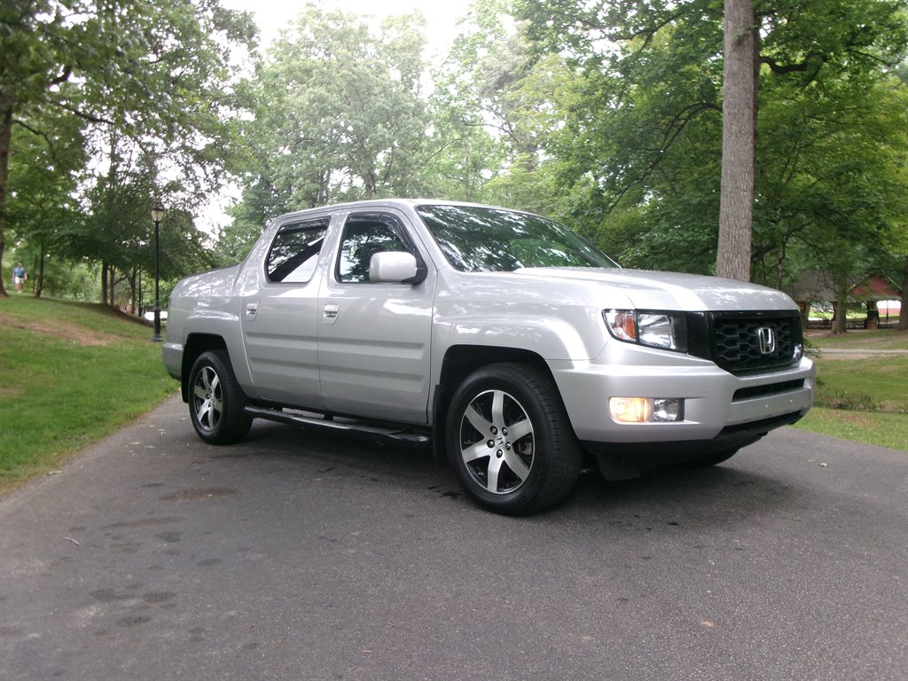2014 Honda Ridgeline SE photo