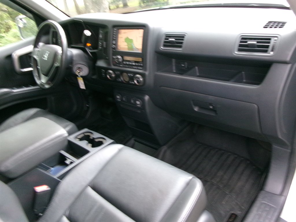 2014 Honda Ridgeline SE photo