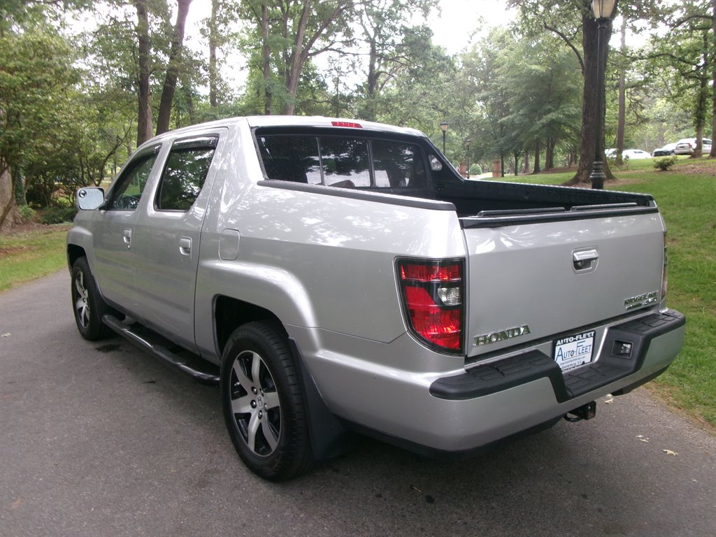 2014 Honda Ridgeline SE photo