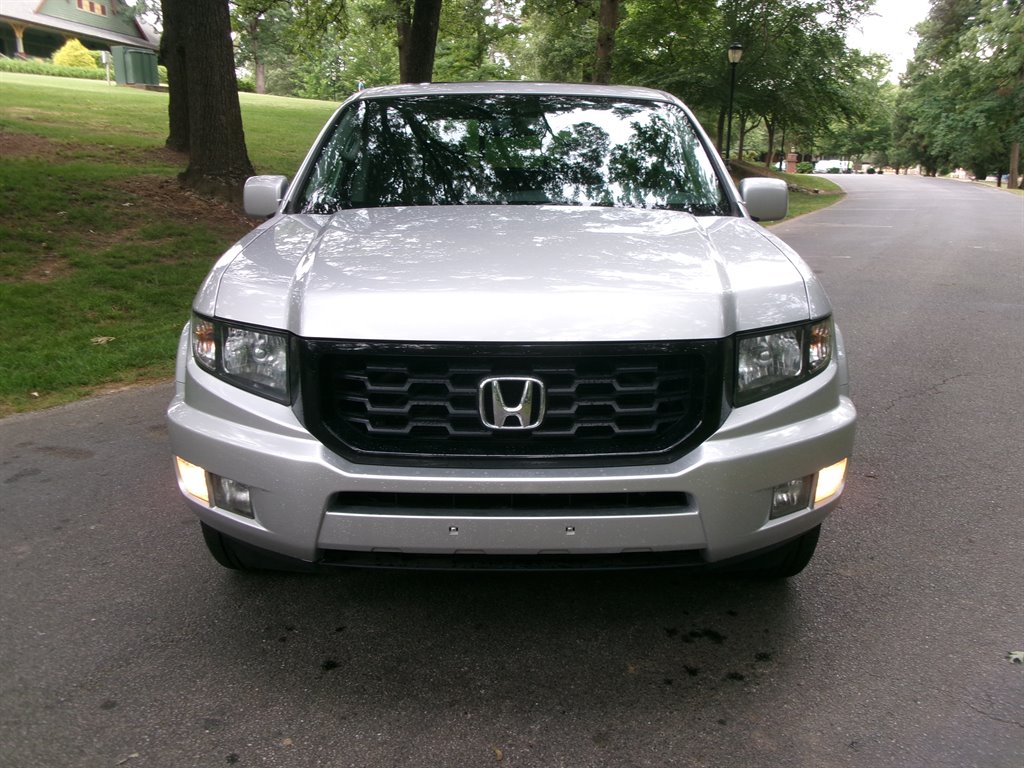2014 Honda Ridgeline SE photo