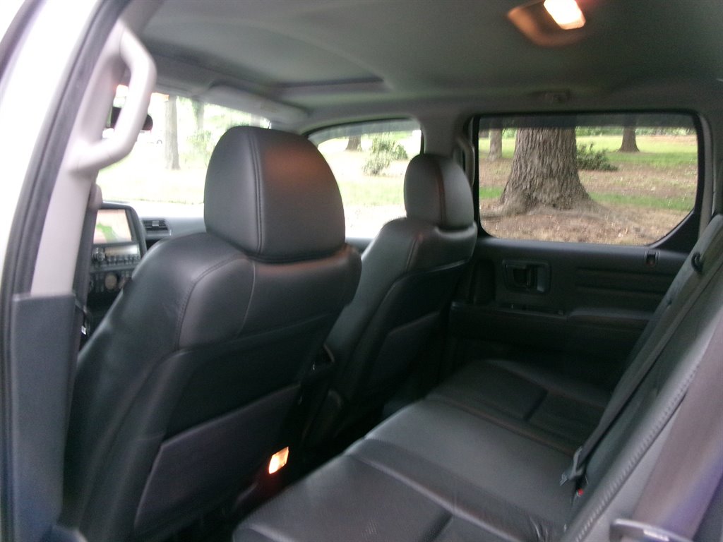 2014 Honda Ridgeline SE photo