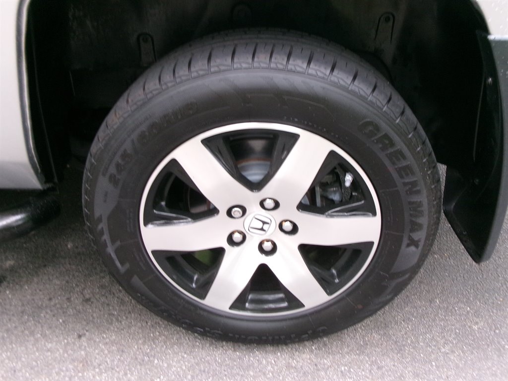 2014 Honda Ridgeline SE photo