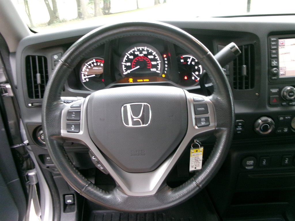 2014 Honda Ridgeline SE photo