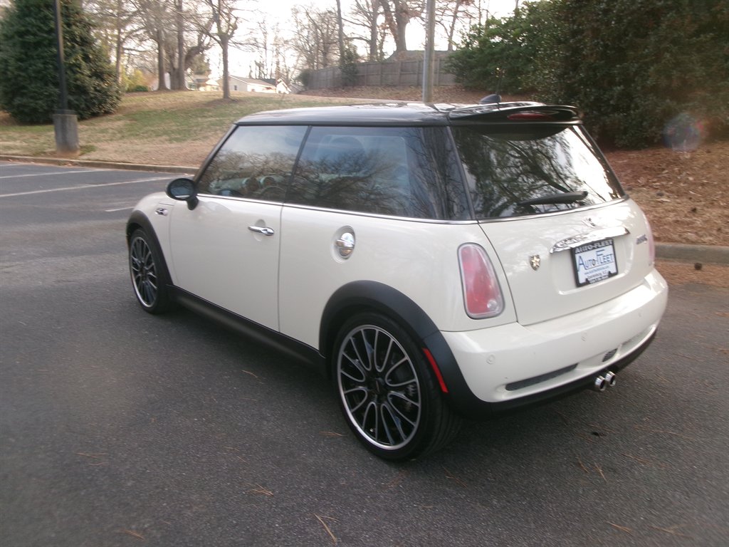 2005 MINI Cooper S photo