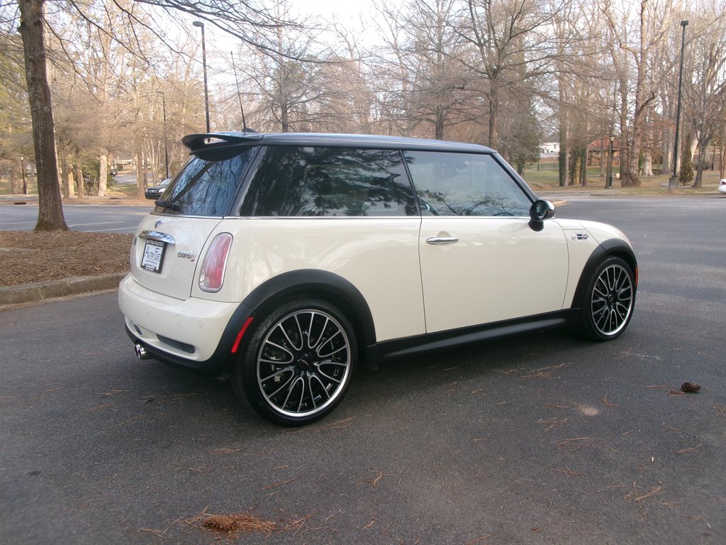 2005 MINI Cooper S photo