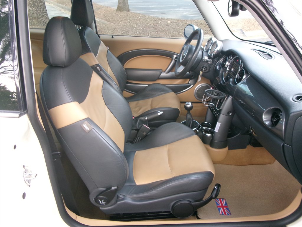 2005 MINI Cooper S photo