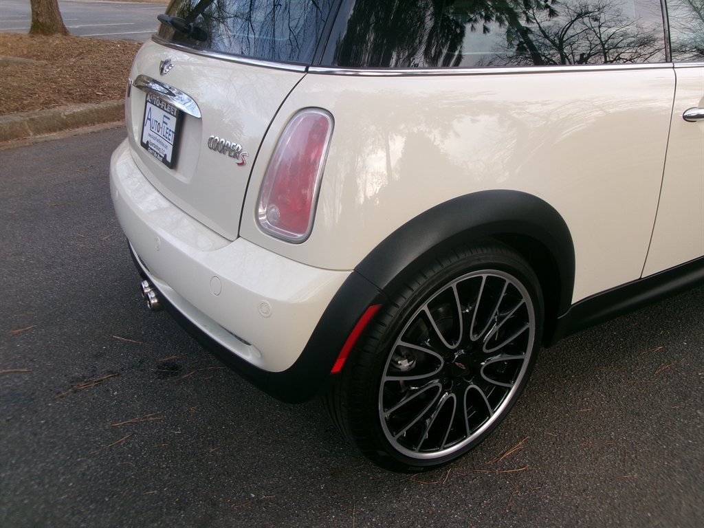 2005 MINI Cooper S photo