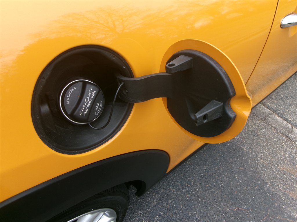 2017 MINI Cooper Coupe photo