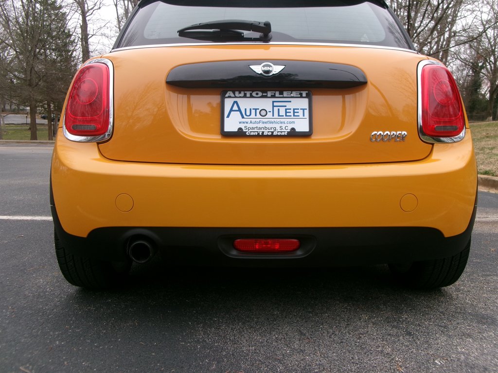 2017 MINI Cooper Coupe photo
