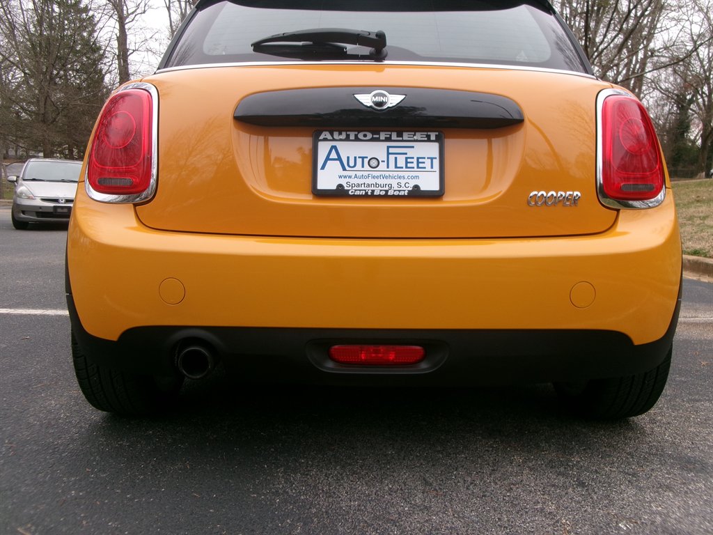 2017 MINI Cooper Coupe photo
