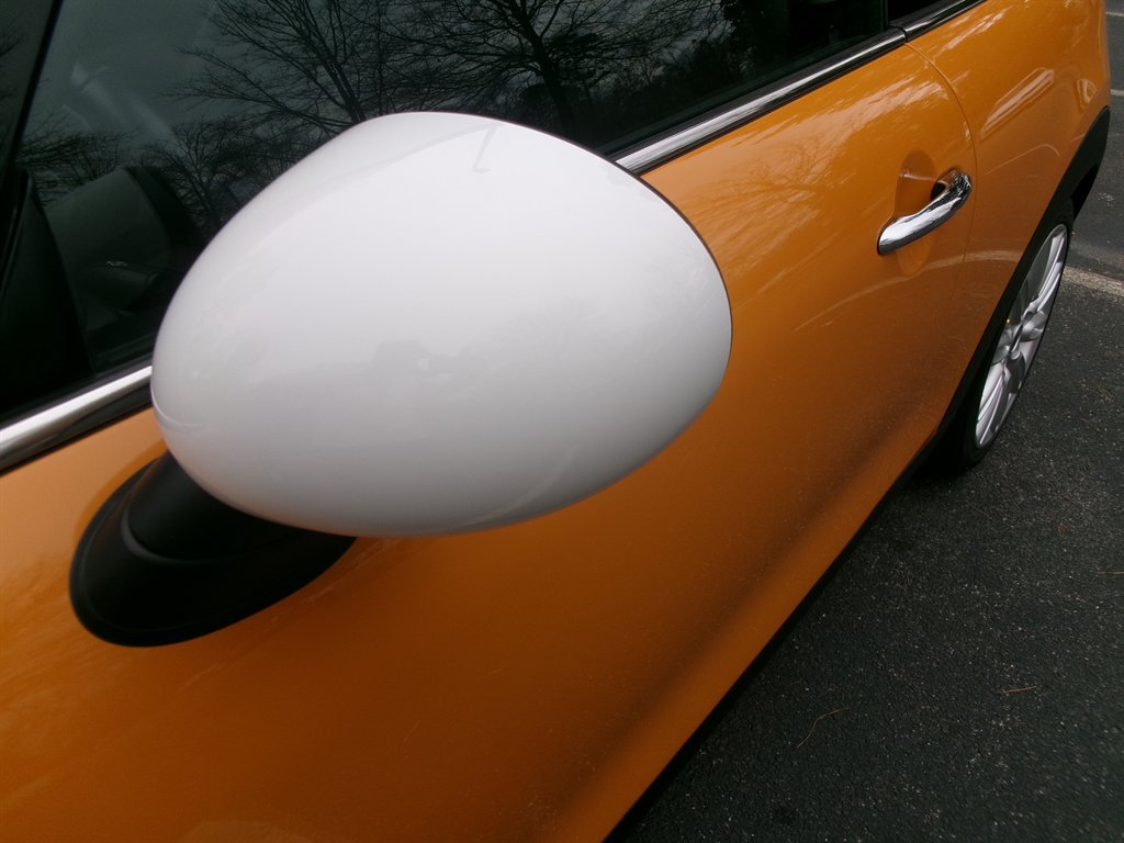 2017 MINI Cooper Coupe photo