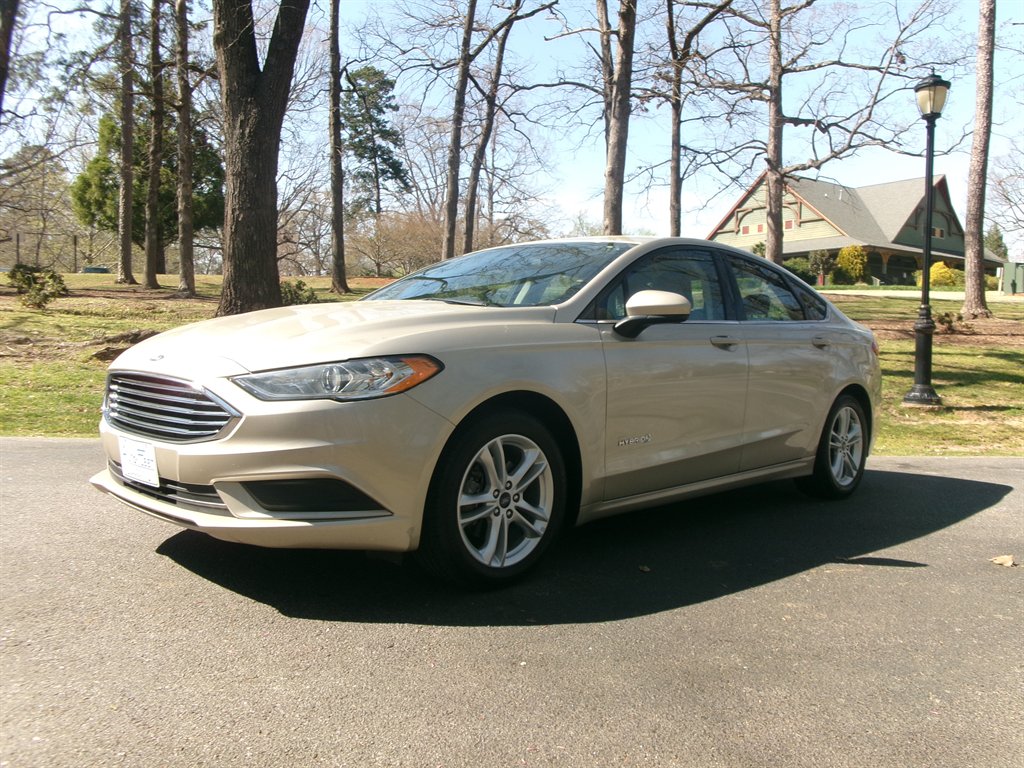 2018 Ford Fusion S Hybrid photo