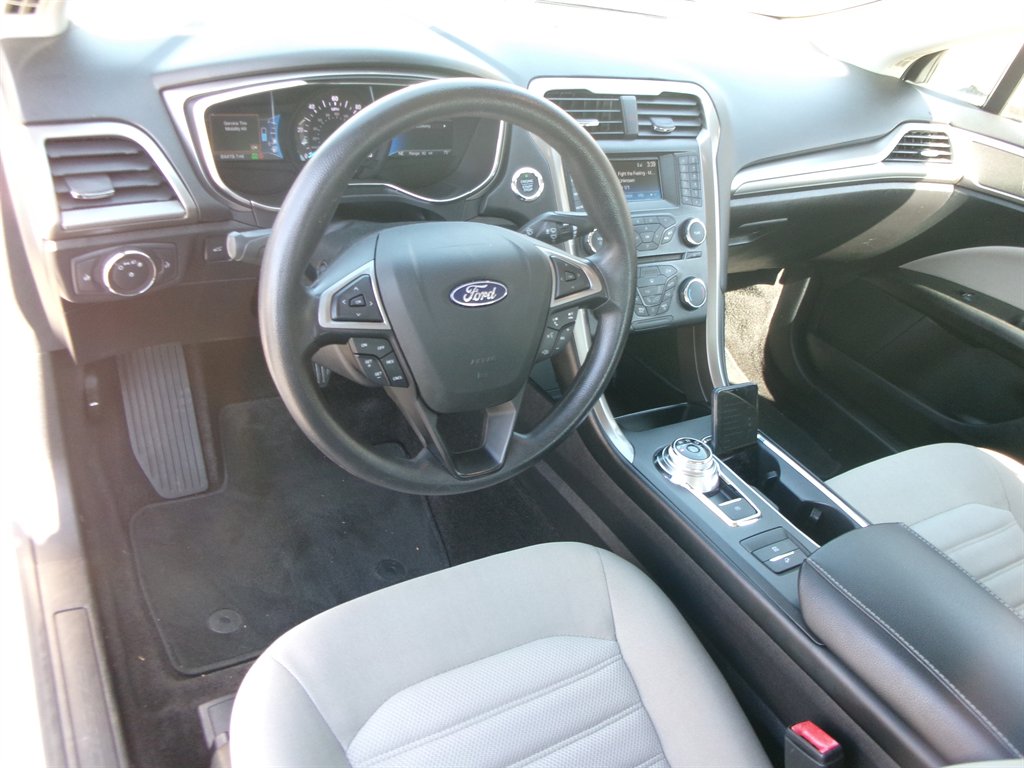 2018 Ford Fusion S Hybrid photo