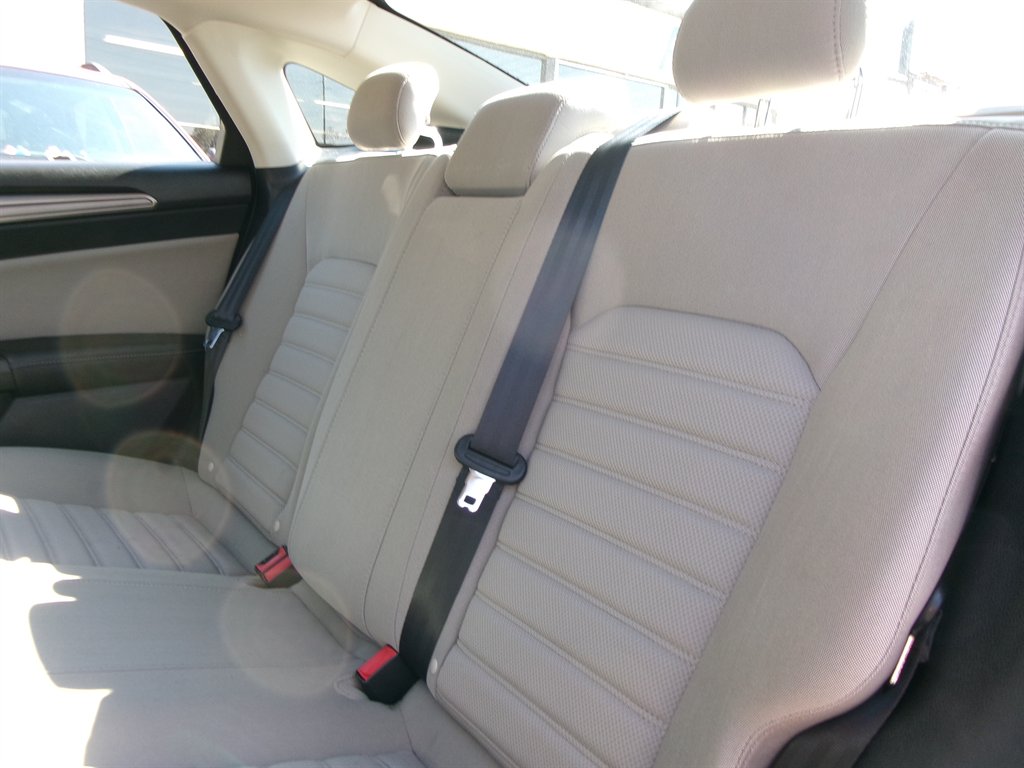 2018 Ford Fusion S Hybrid photo