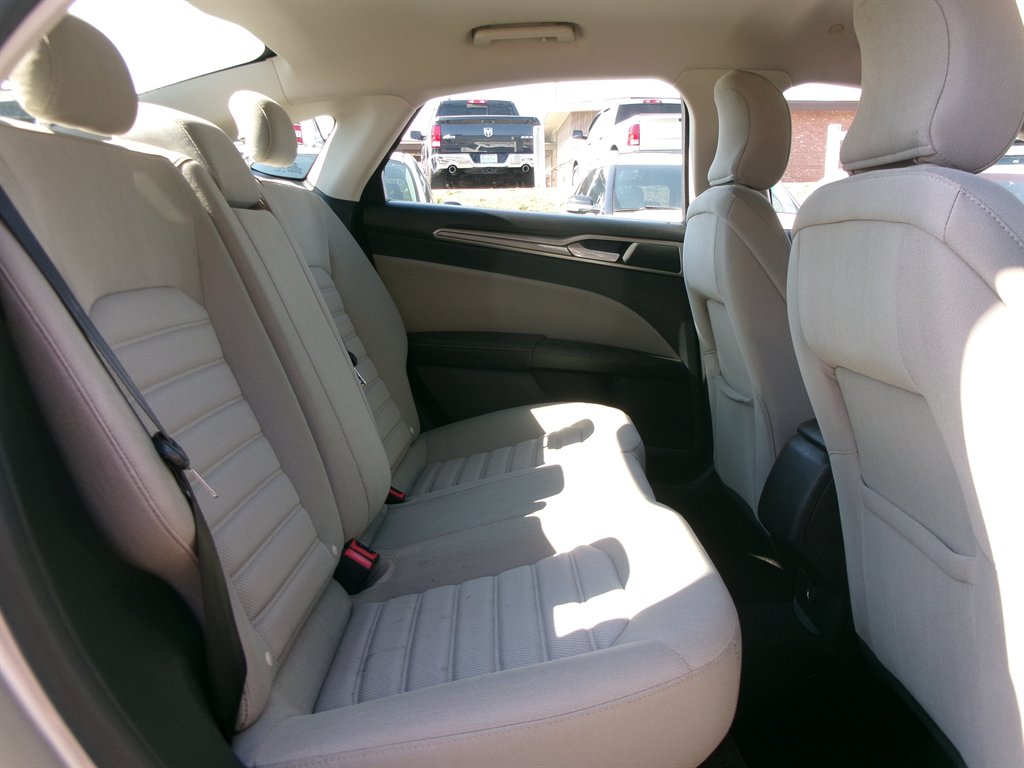 2018 Ford Fusion S Hybrid photo
