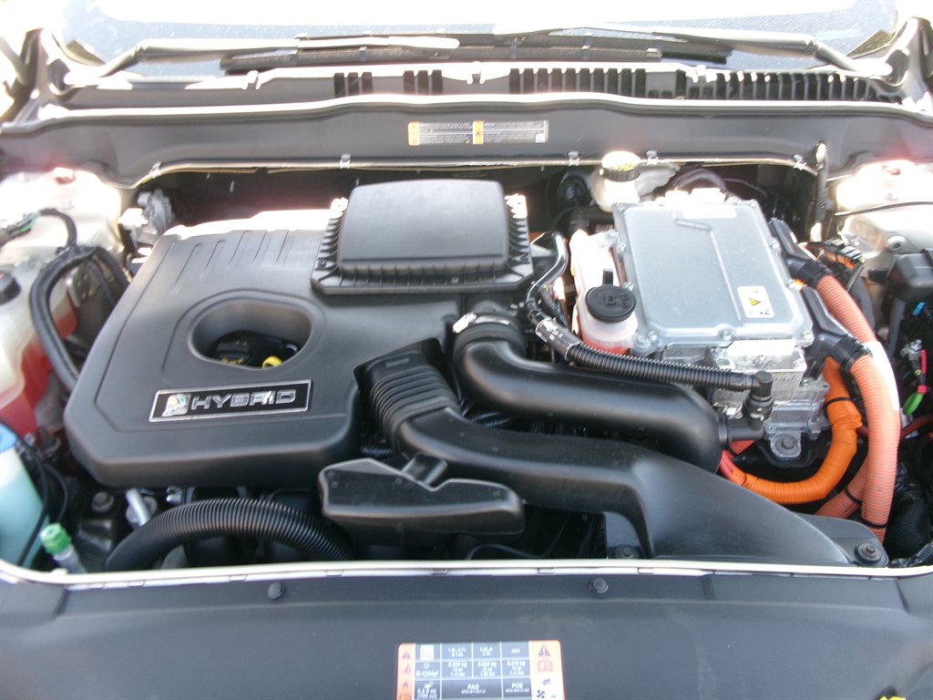 2018 Ford Fusion S Hybrid photo
