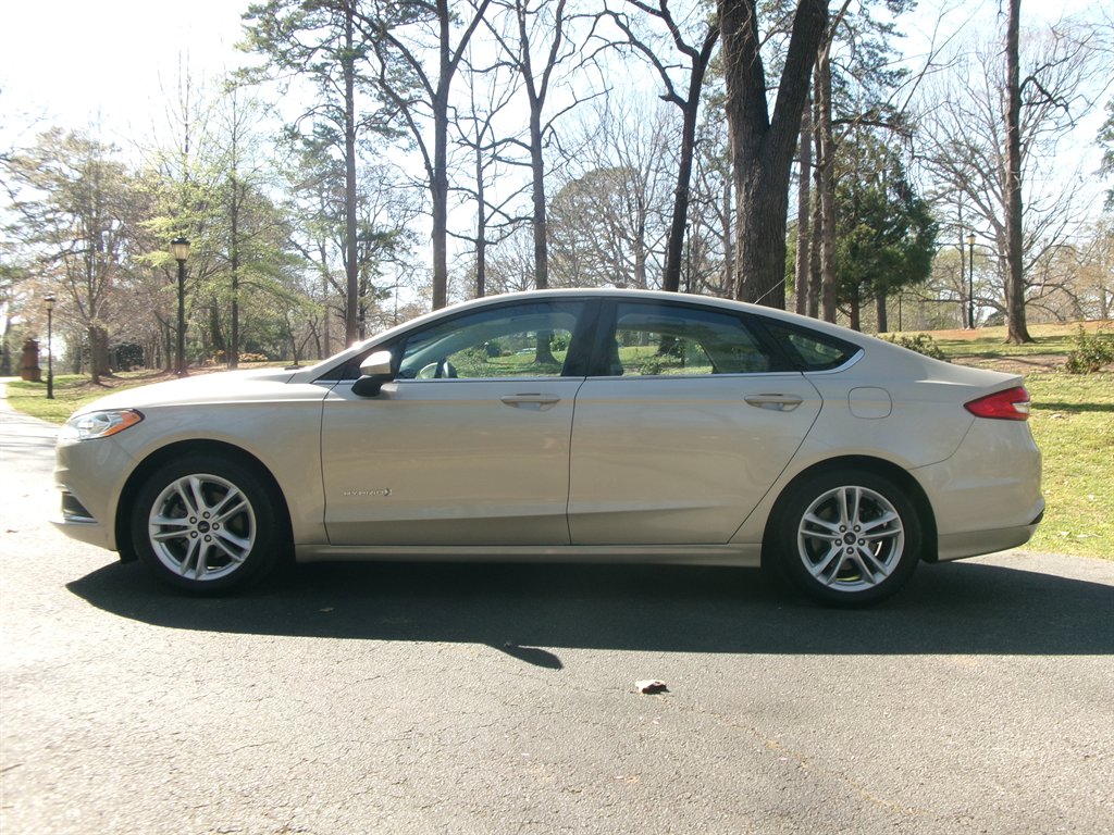 2018 Ford Fusion S Hybrid photo