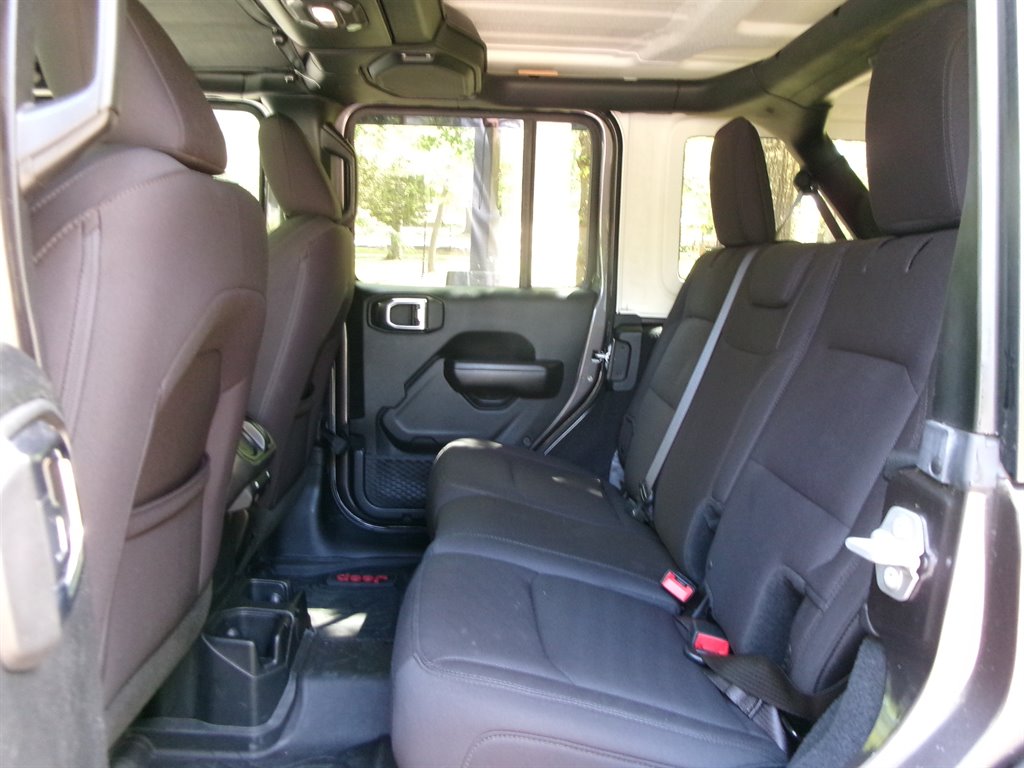 2018 Jeep All-New Wrangler Unlimited Sport photo