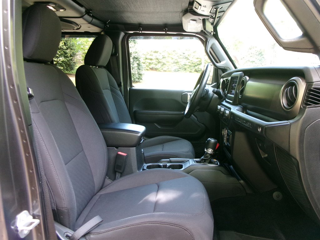2018 Jeep All-New Wrangler Unlimited Sport photo