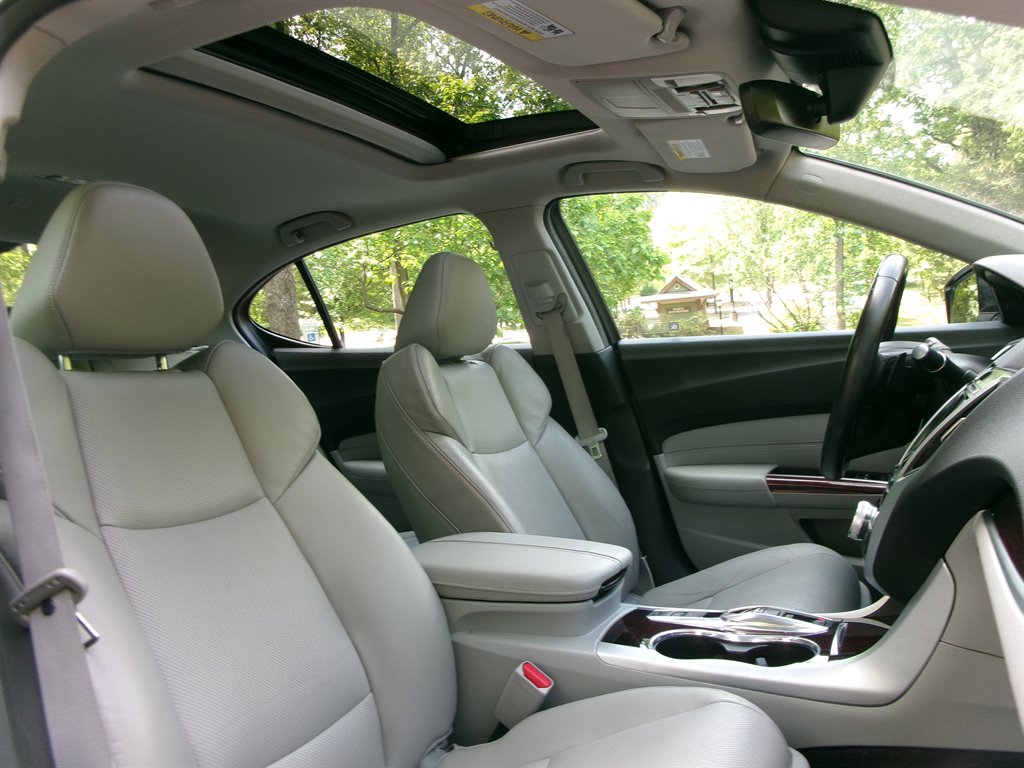 2016 Acura TLX Tech photo