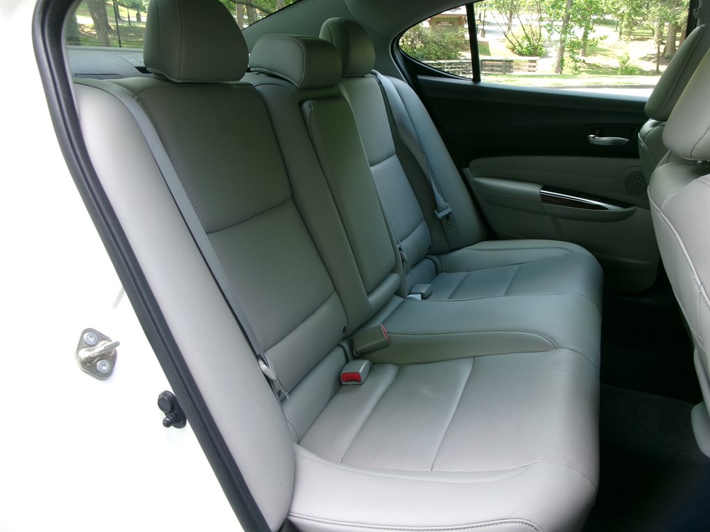 2016 Acura TLX Tech photo