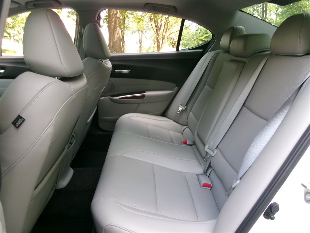 2016 Acura TLX Tech photo