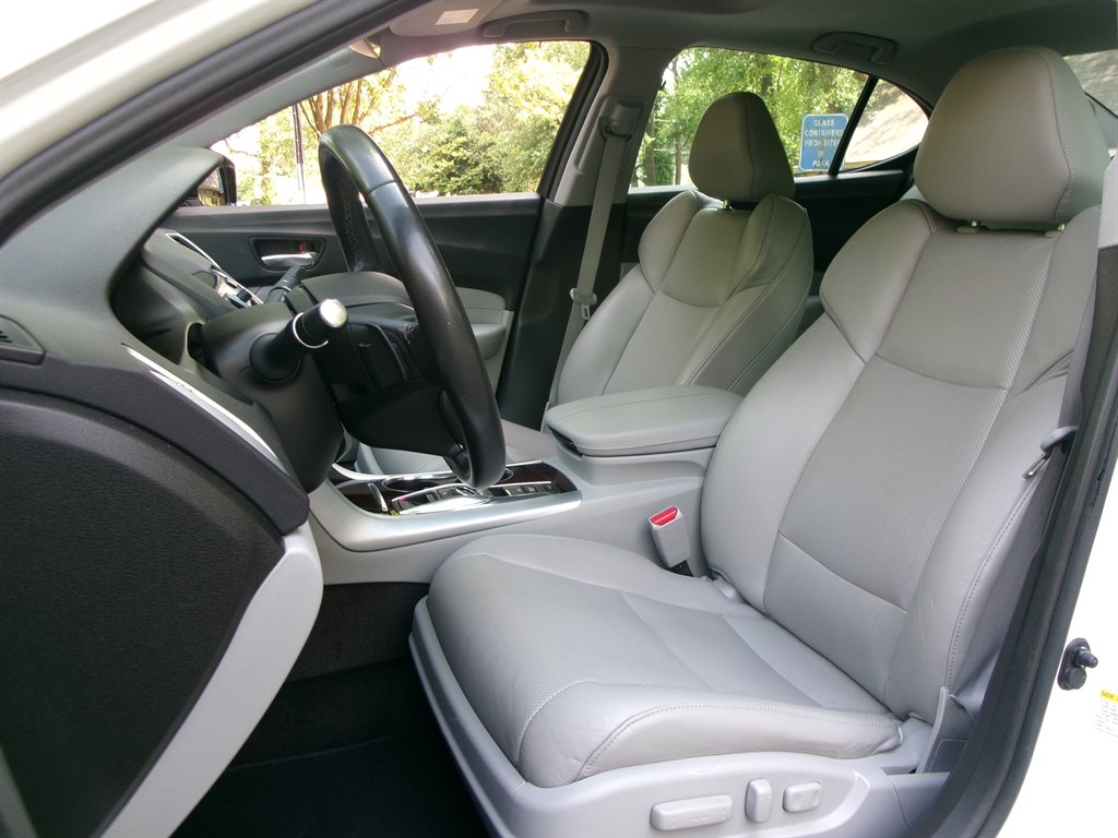 2016 Acura TLX Tech photo