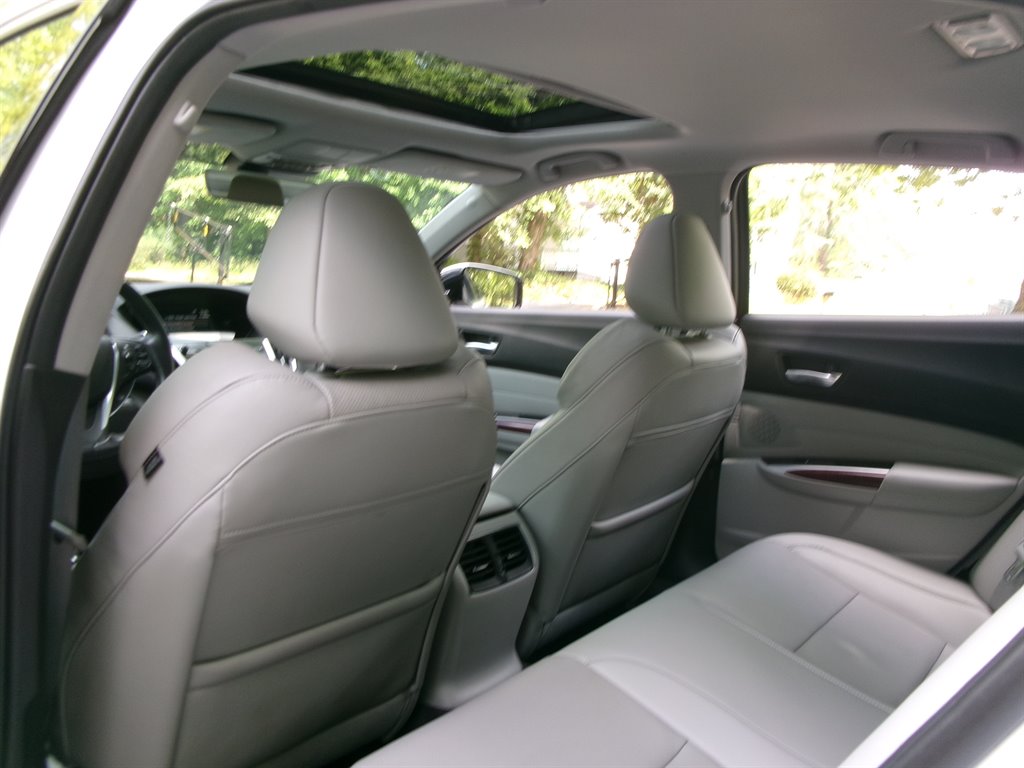 2016 Acura TLX Tech photo