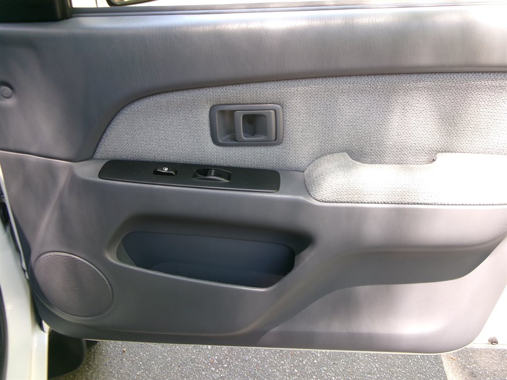 1999 Toyota 4Runner SR5 photo
