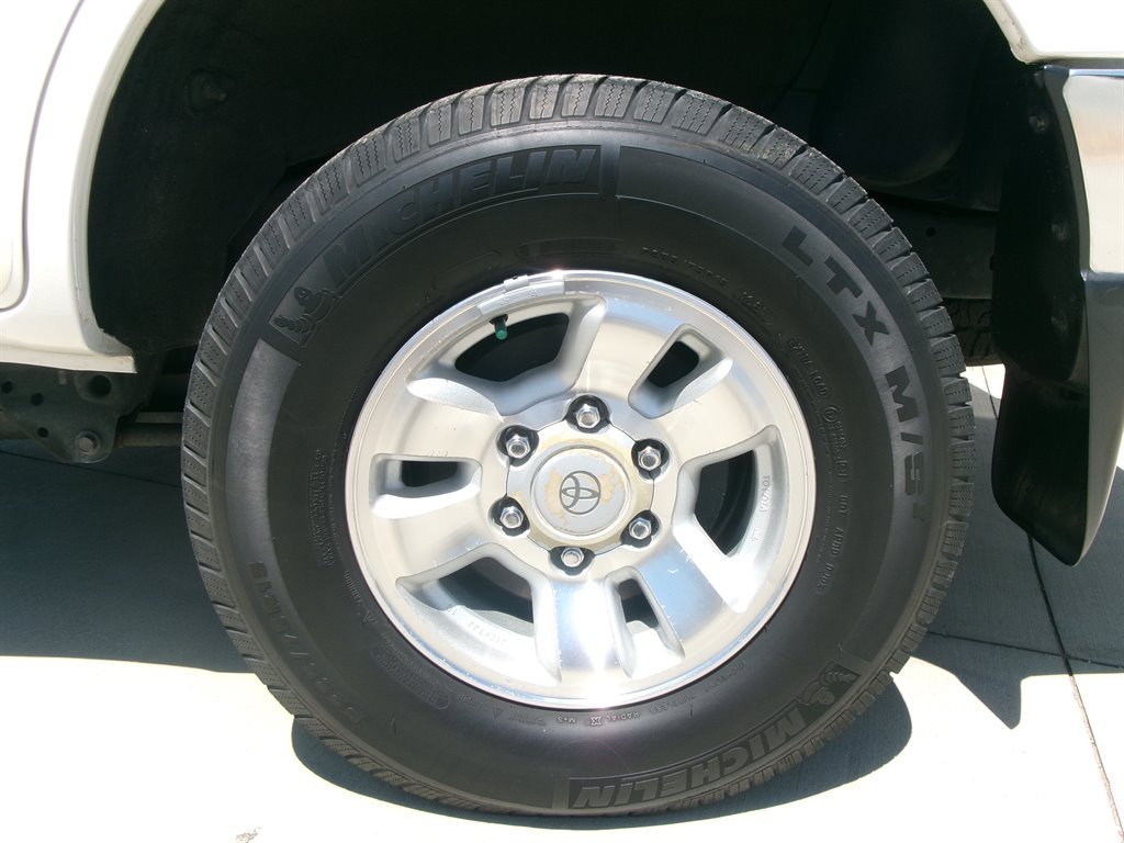 1999 Toyota 4Runner SR5 photo