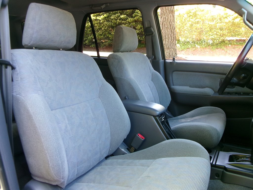 1999 Toyota 4Runner SR5 photo