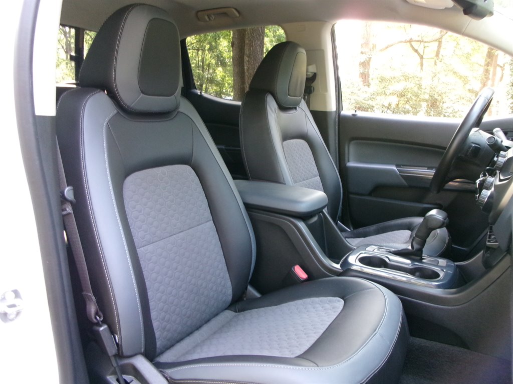 2016 Chevrolet Colorado Z71 photo