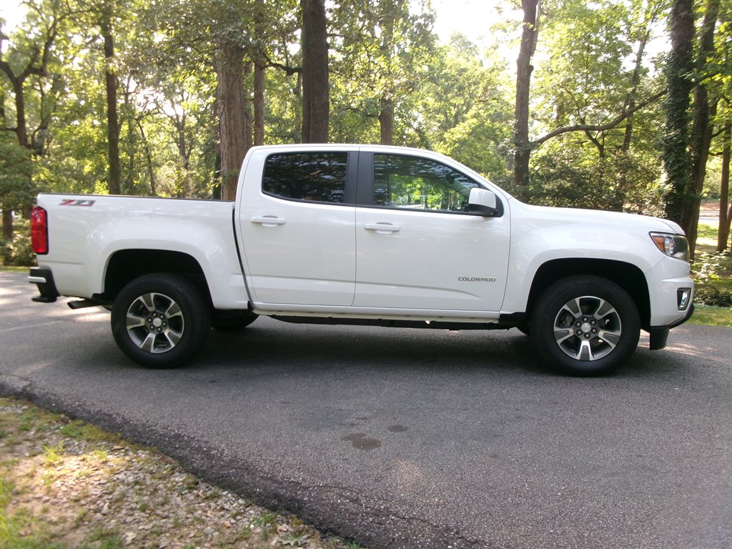 2016 Chevrolet Colorado Z71 photo