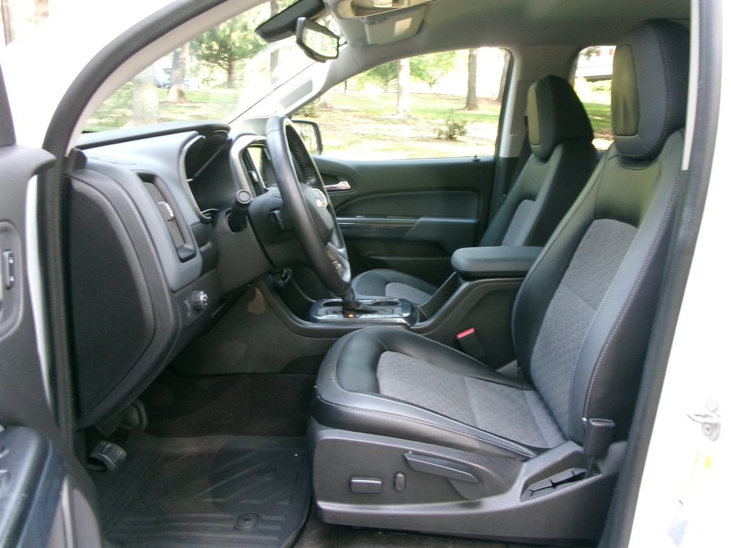 2016 Chevrolet Colorado Z71 photo