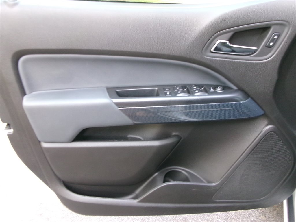 2016 Chevrolet Colorado Z71 photo