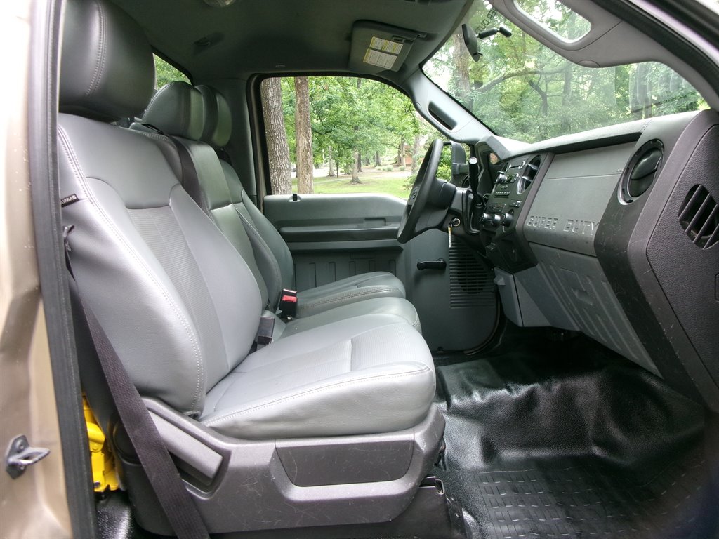 2014 Ford F-350 XL photo