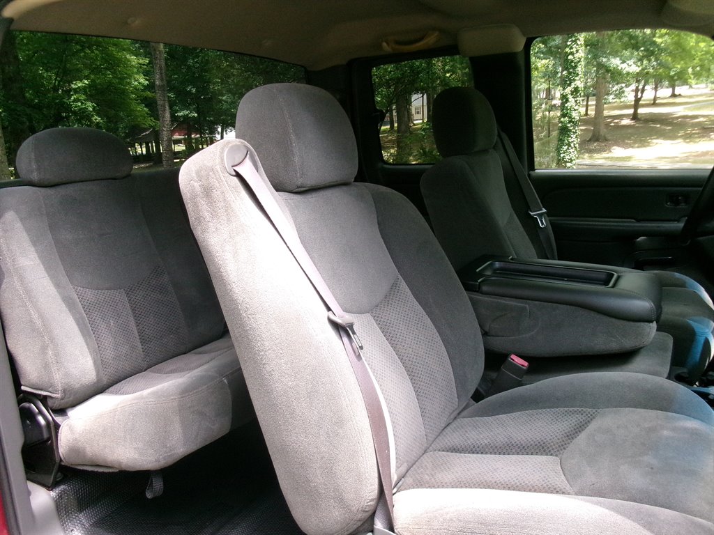 2004 Chevrolet Silverado - $8,995