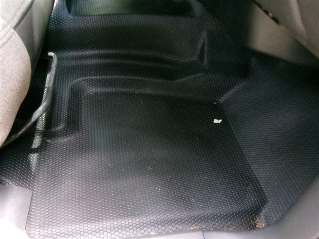 2004 Chevrolet Silverado - $8,995