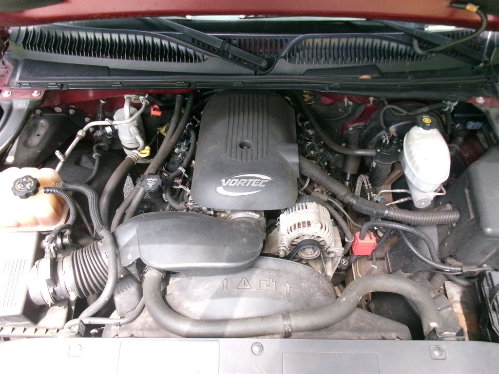 2004 Chevrolet Silverado - $8,995