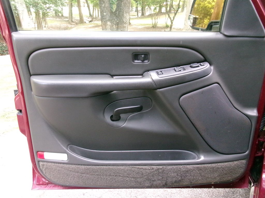 2004 Chevrolet Silverado - $8,995