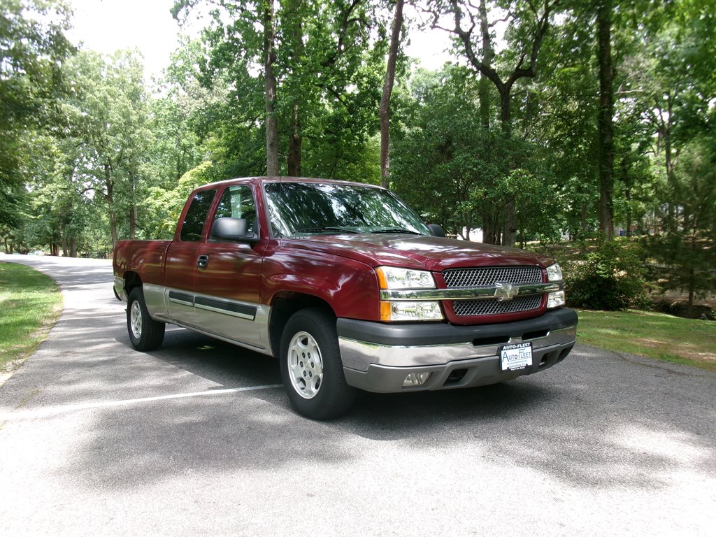 2004 Chevrolet Silverado - $8,995