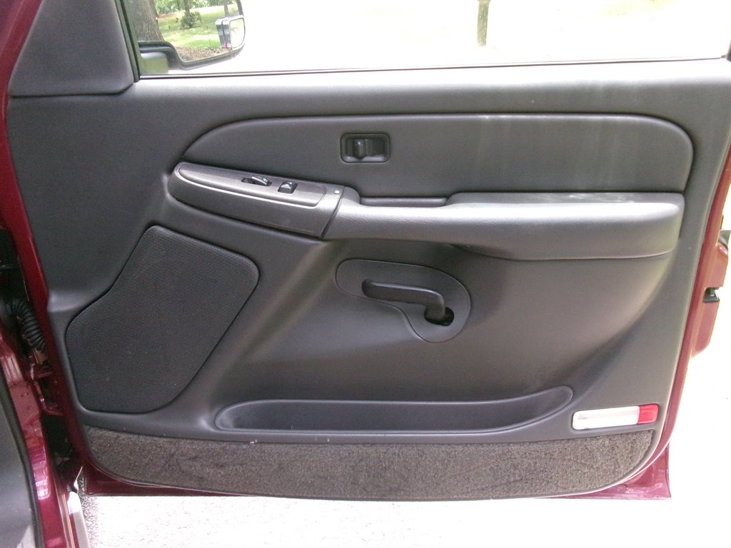 2004 Chevrolet Silverado - $8,995