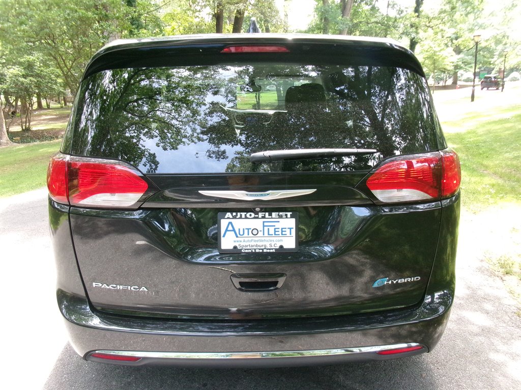 2017 Chrysler Pacifica - $24,995