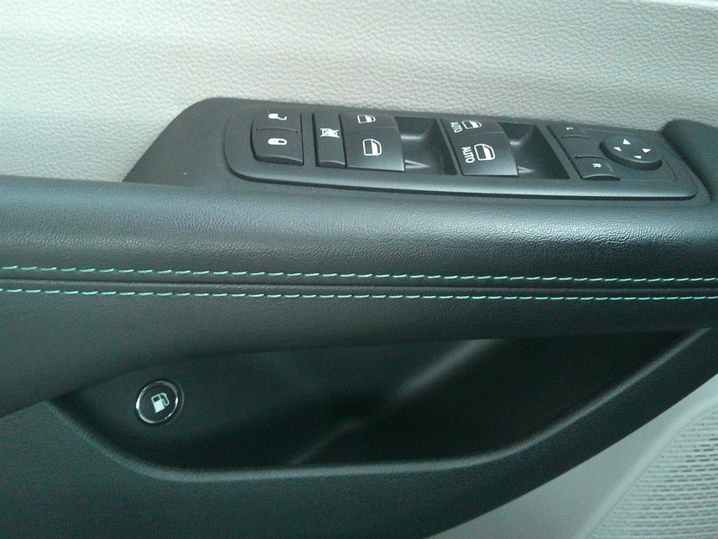 2017 Chrysler Pacifica - $24,995