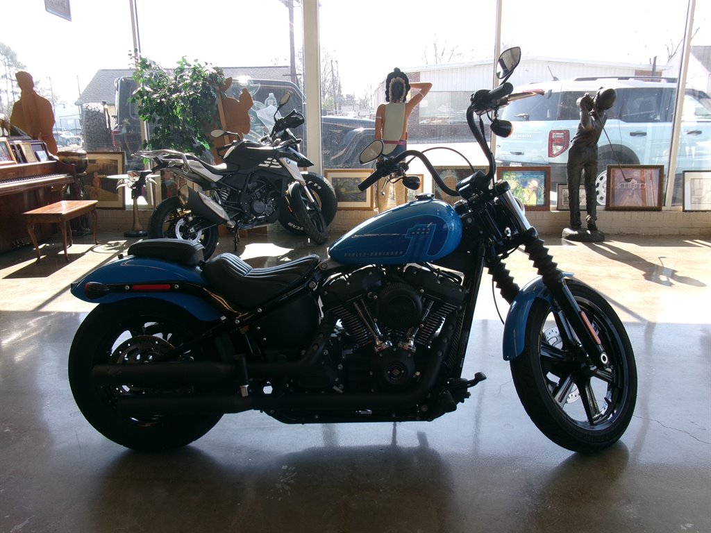 2022 Harley-davidson Street Bob 114 - $8,995