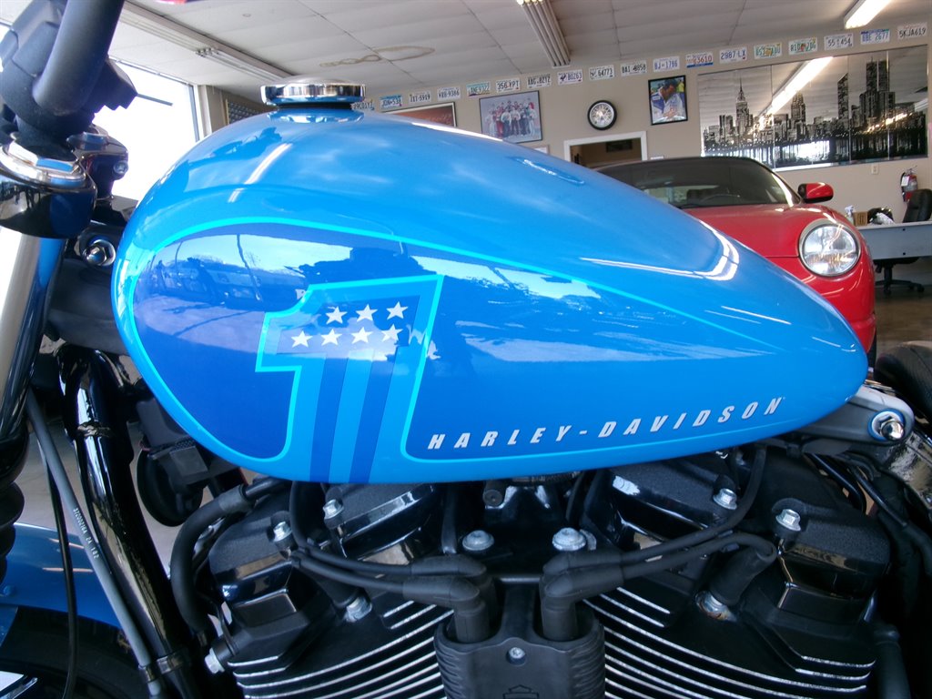 2022 Harley-davidson Street Bob 114 - $8,995