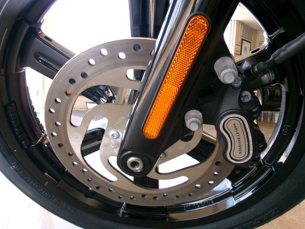 2022 Harley-davidson Street Bob 114 - $8,995