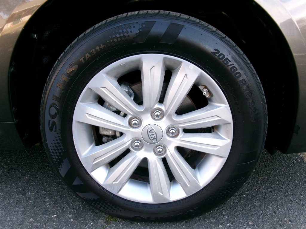 2010 Kia Optima - $6,995