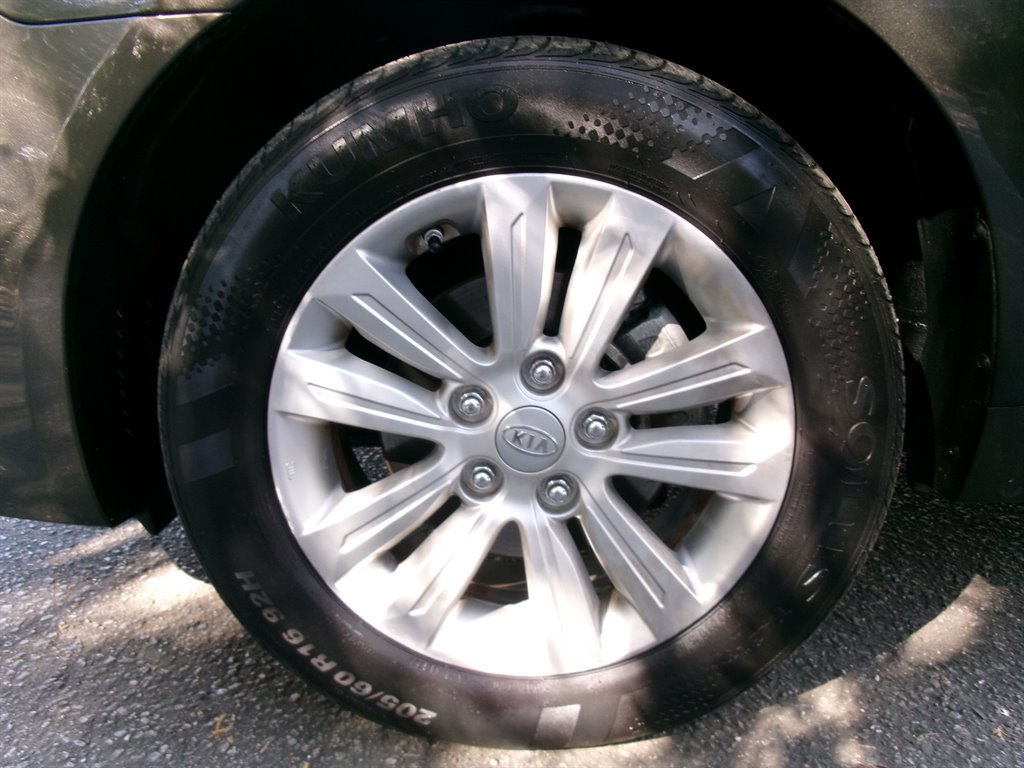 2010 Kia Optima - $6,995